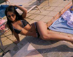 Unique, 29, profile image for California dating page