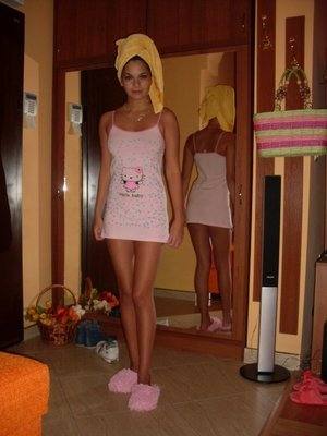 Robyn (23), New York | Casual Encounters and Chat