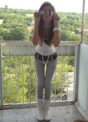 Pearl, 28, profile image for California dating page