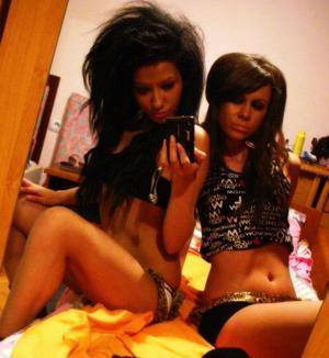 Tara, 21 in New York | Younger Adult Woman, Older Men