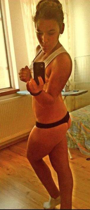 Photo of Mariam (27) from Saskatchewan dating profile