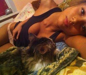 Chat with Ashlynn (21) in Ontario | Casual Dating Profile