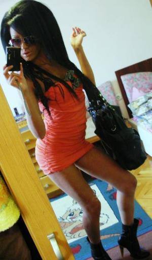 Mckenzie (18) | Washington Adult Dating and Private Meetups