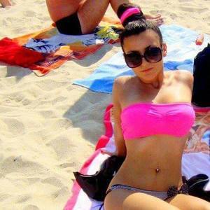 Chat with Leah (20) | Arizona Local Women