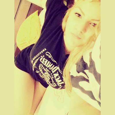 Meet Celia (27) from California | Local Dating Profile