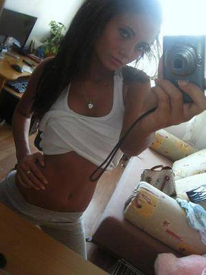 Meet Sarah (27) from Florida | Local Dating Profile