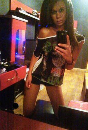 Alison, 23, Riverside, CA local dating profile photo