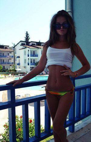 Aimee (19) in Virginia | Local Adult Woman