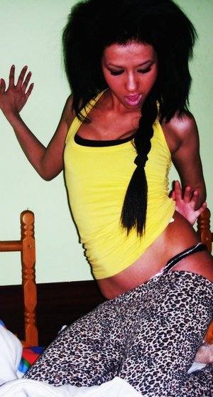 Katie (24) in California | Local Adult Woman