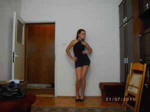 Liana (18) in New Jersey | Local Adult Woman