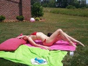 Meet Christine (20) from South Carolina | Local Dating Profile