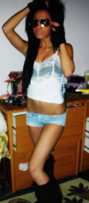 Juana (20) in Utah | Local Adult Woman