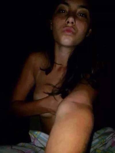 Meet Allison (24) from Arkansas | Local Dating Profile