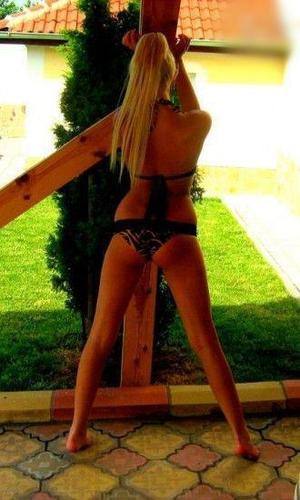 Meet Regina (27) from Indiana | Local Dating Profile