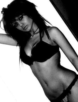 Chat with Kali (24) | Florida Local Women