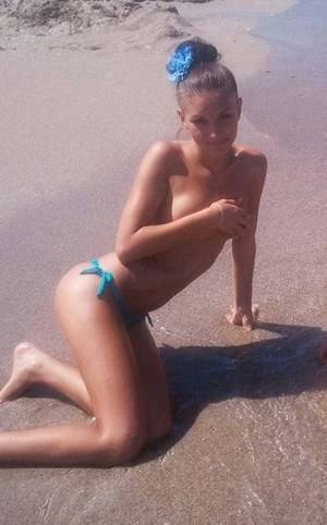 Ashly (22) in Indiana | Local Adult Woman