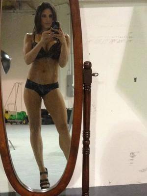 Meet Cynthia (22) from Ontario | Local Dating Profile