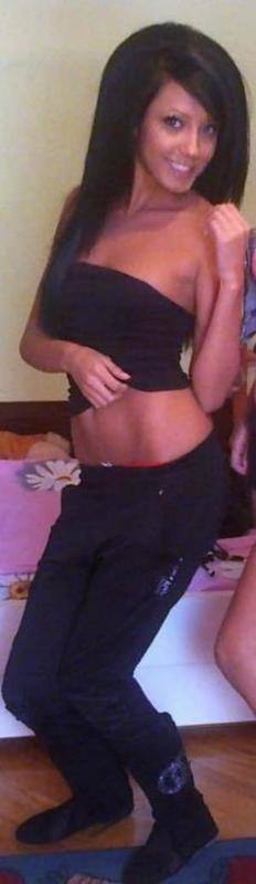 Hana (30) in Quebec | Local Adult Woman