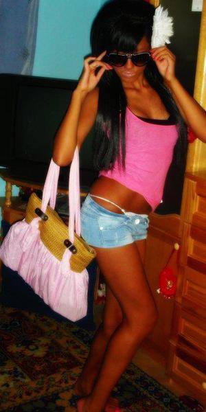 Meet Karissa (28) from Colorado | Local Dating Profile