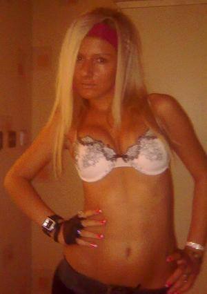 Meet Jordan (19) from California | Local Dating Profile