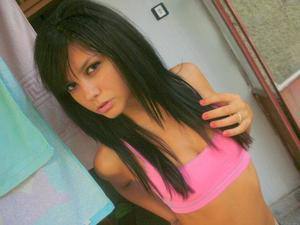 Meet Alma (28) from New Jersey | Local Dating Profile