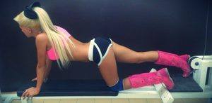 Meet London (20) from New Jersey | Local Dating Profile