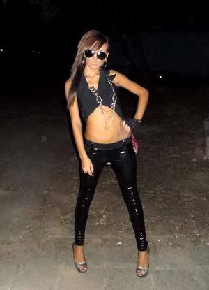 Kaylah (23) in California | Local Adult Woman