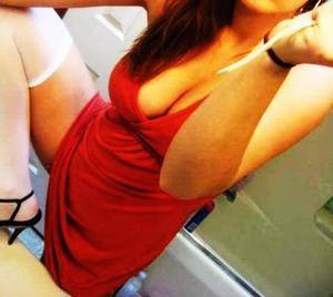 Clarissa (18) in Michigan | Local Adult Woman