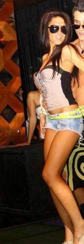 Joelle, 28, Lenexa, KS local dating profile photo