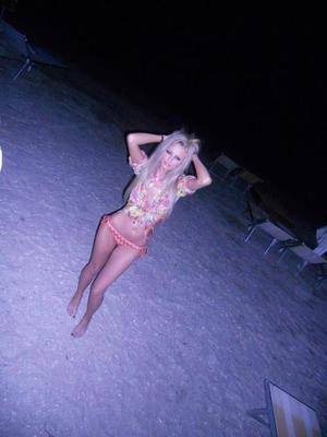 Chat with Dominque (26) | Wisconsin Local Women