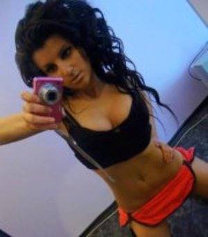 Katharine, 19, Florida | Nearby Adult Singles