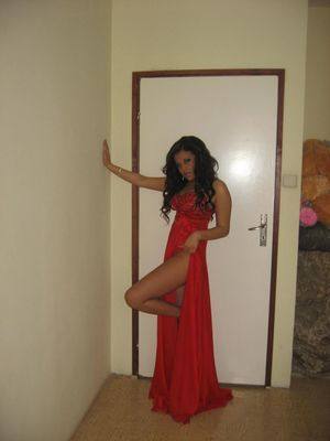 Elaine (23), Santa Clarita, CA adult dating profile image