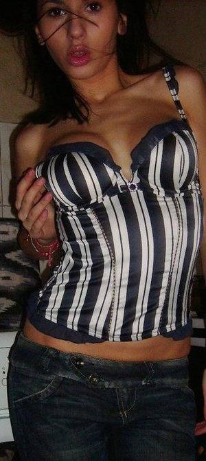 Joyce (30) in New Hampshire | Local Adult Woman