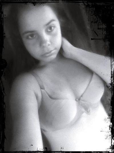 Meet Alice (27) from California | Local Dating Profile