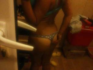 Larissa (24) from California profile image