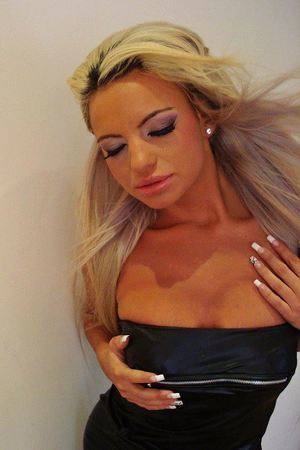 Hollie, 24, Oklahoma | Nearby Adult Singles