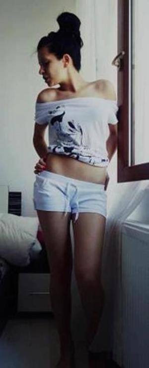 Kelli (30) in Kentucky | Local Adult Woman