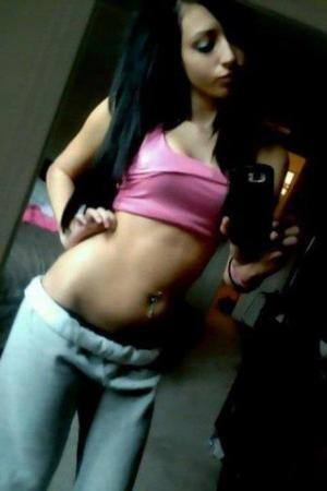 Kimberlee, 21, Ontario | Nearby Adult Singles