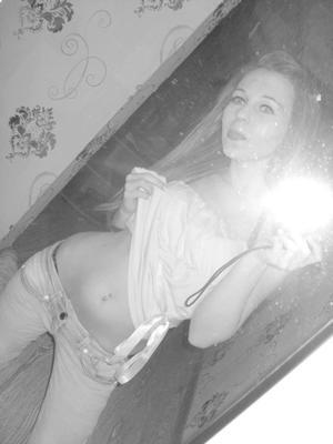 Kaylin is a cheater looking for a guy like you!