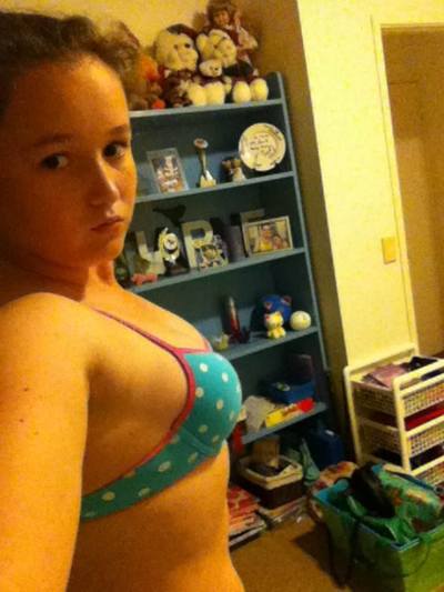 Penelope from Florida is interested in nsa sex with a nice, young man
