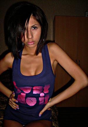 Finding a fuck buddy like Julia from Michigan has never been easier