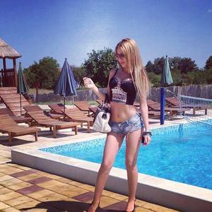 Frances from Texas is looking for adult webcam chat