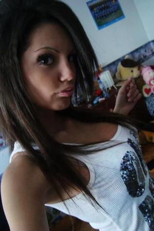 Cora from Florida is DTF, are you?