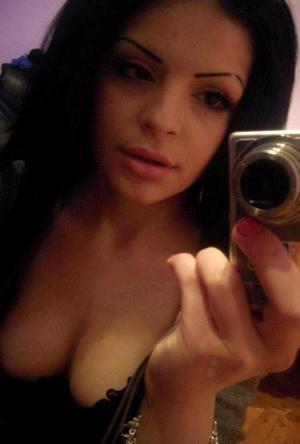 Rosemary from  is looking for adult webcam chat