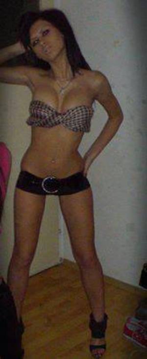 Meet local singles like Lisa from Saskatchewan who want to fuck tonight