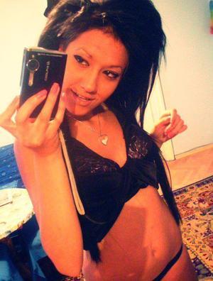 Escorts like Marissa are down to fuck you now!