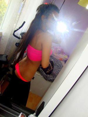 Looking for local cheaters? Take Tessa from New Hampshire home with you