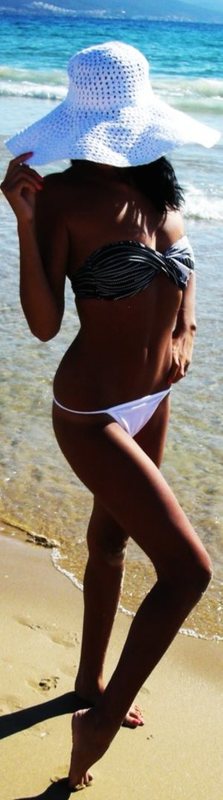 Reina from Florida is interested in nsa sex with a nice, young man