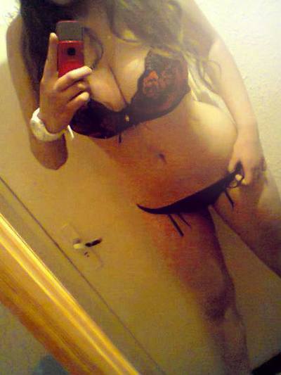 Araceli is a cheater looking for a guy like you!