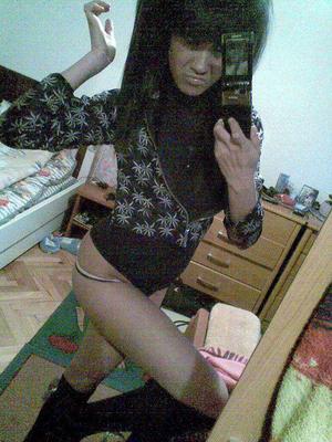 Meet local singles like Rowan from Florida who want to fuck tonight